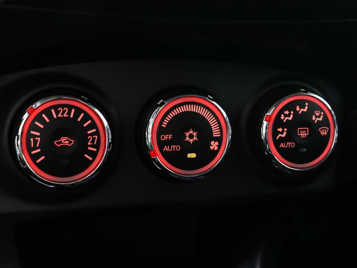 Mitsubishi Outlander, 2011 Фото №18