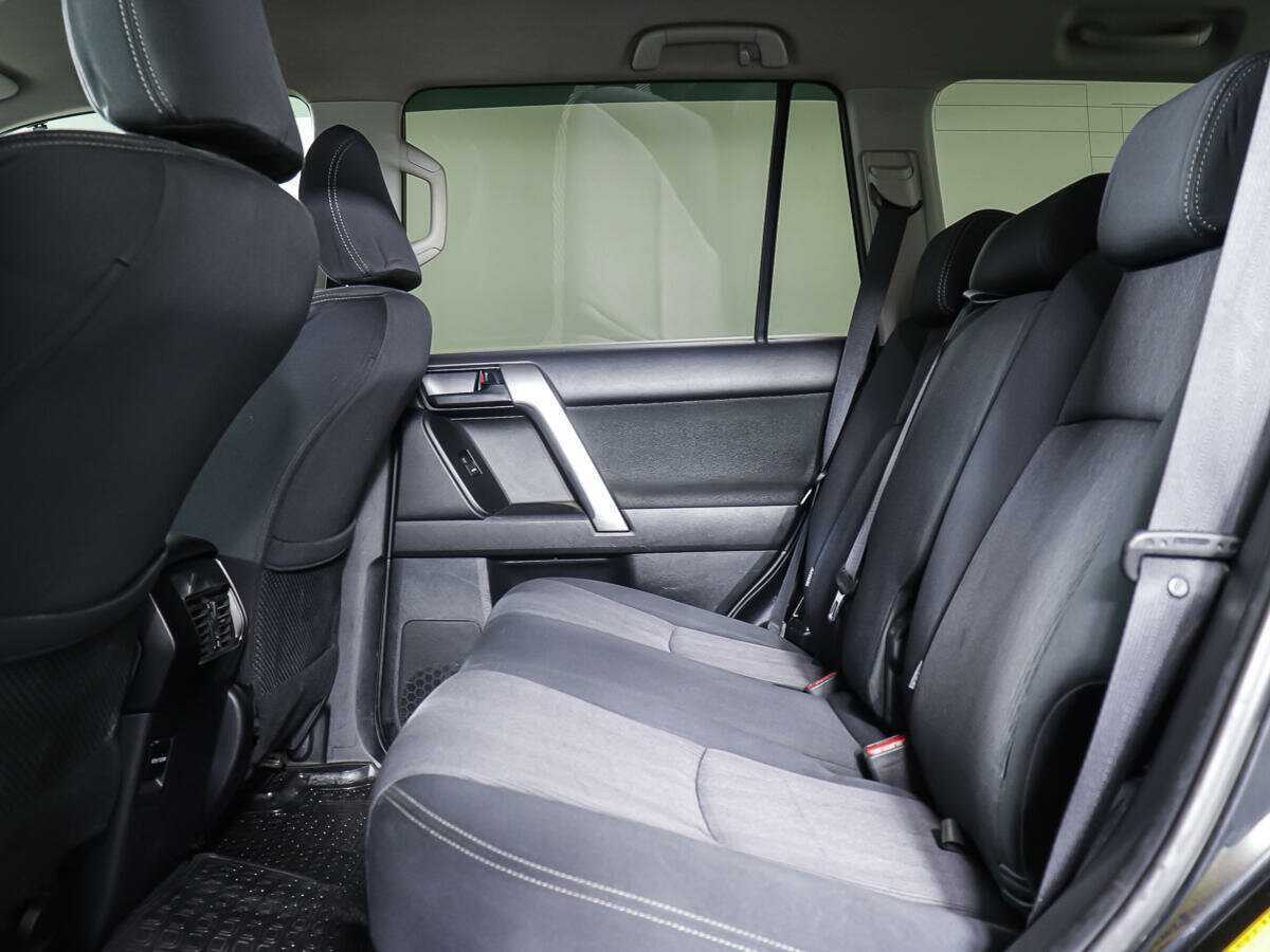 Toyota Land Cruiser Prado, 2017 Фото №9