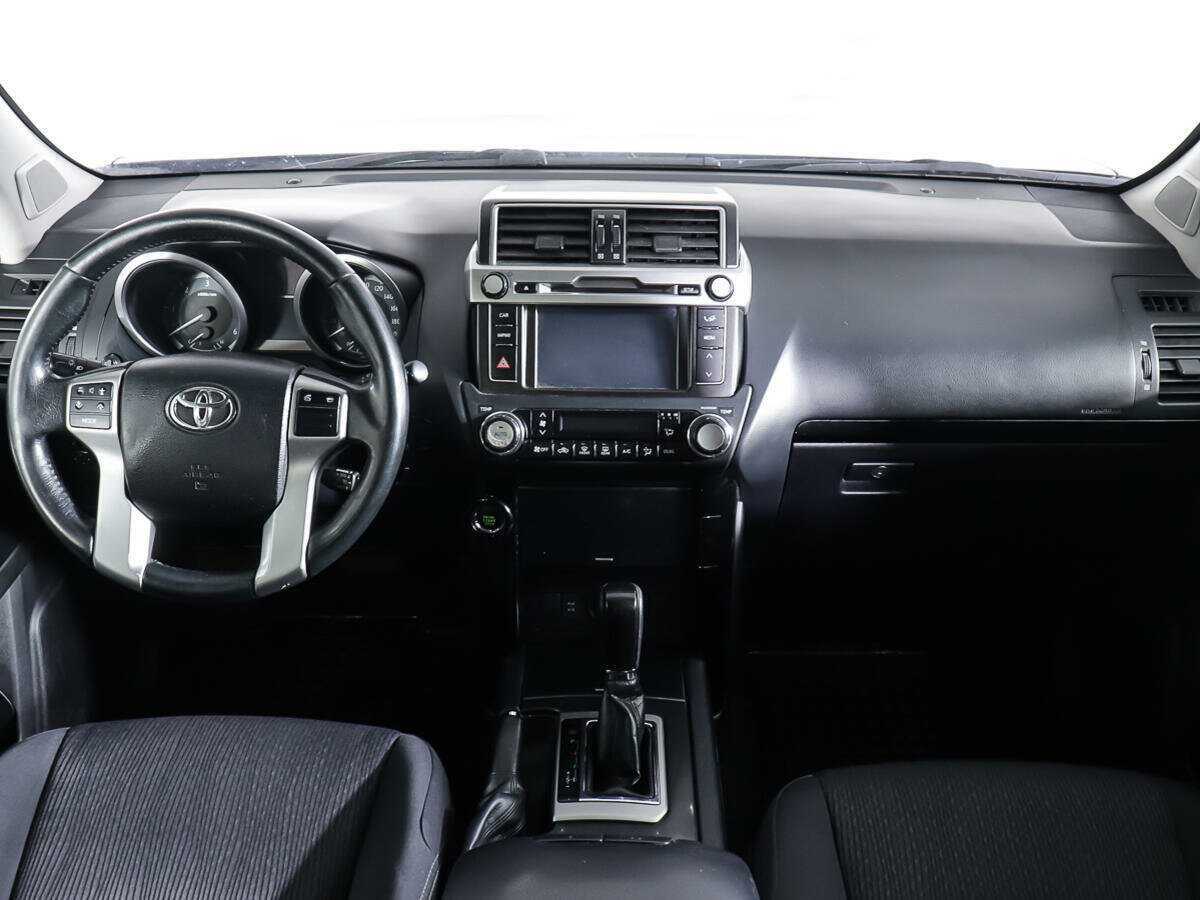 Toyota Land Cruiser Prado, 2017 Фото №10