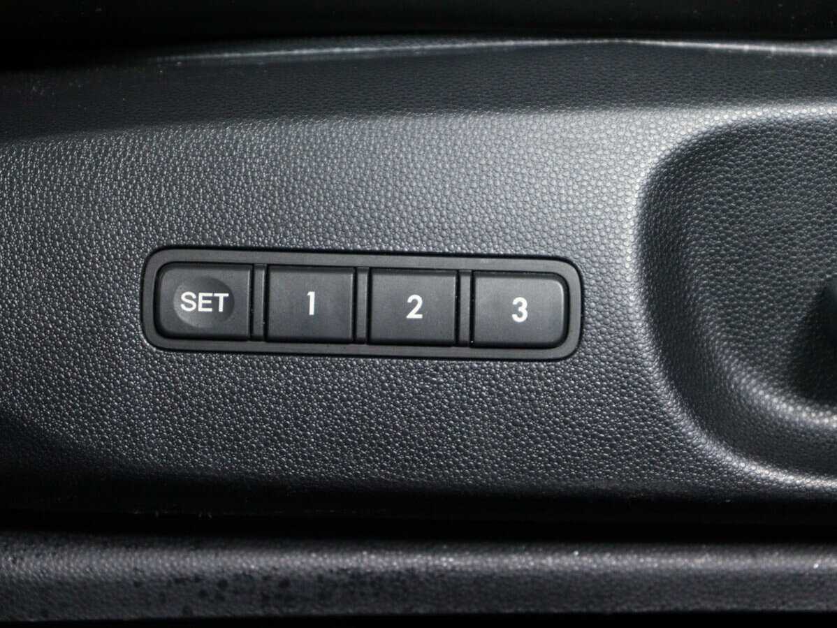 Mazda CX-7, 2011 Фото №13