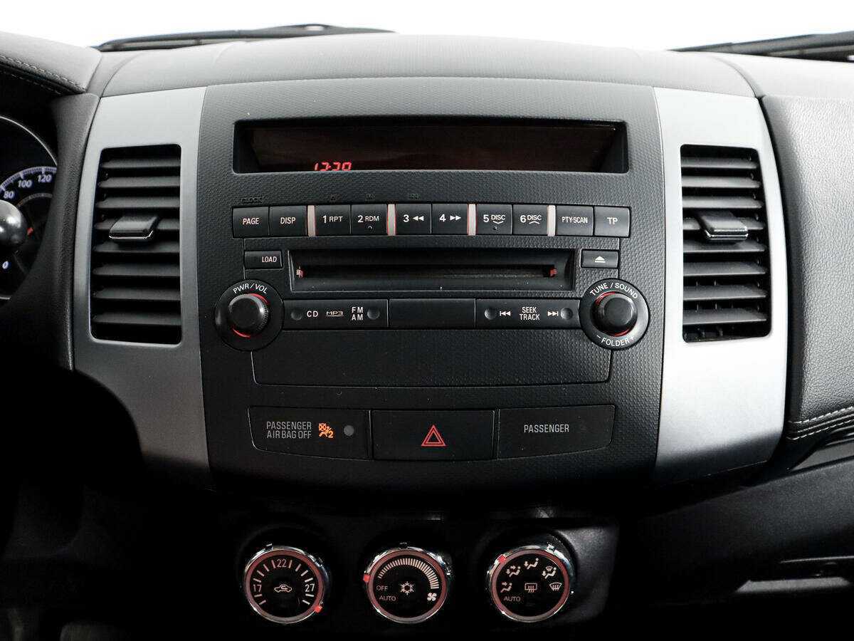 Mitsubishi Outlander, 2011 Фото №14