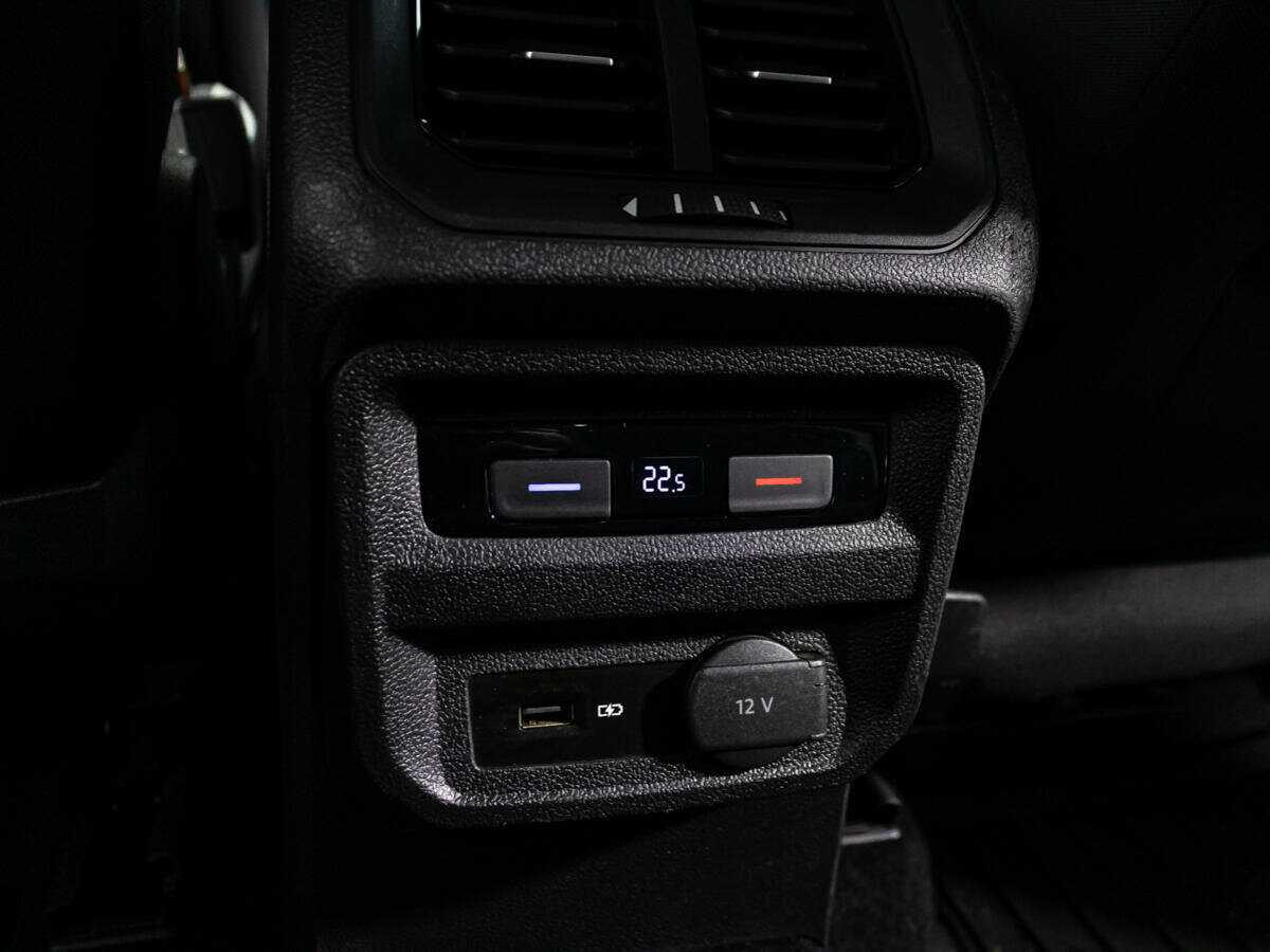 Volkswagen Tiguan, 2019 Фото №21