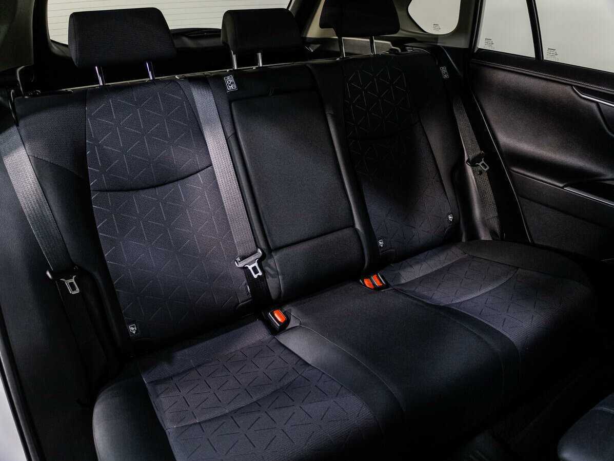 Toyota RAV4, 2020 Фото №9