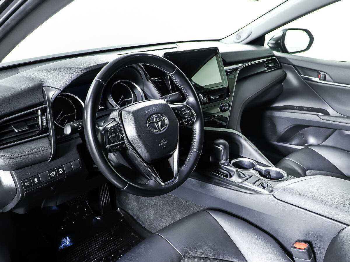 Toyota Camry, 2022 Фото №12