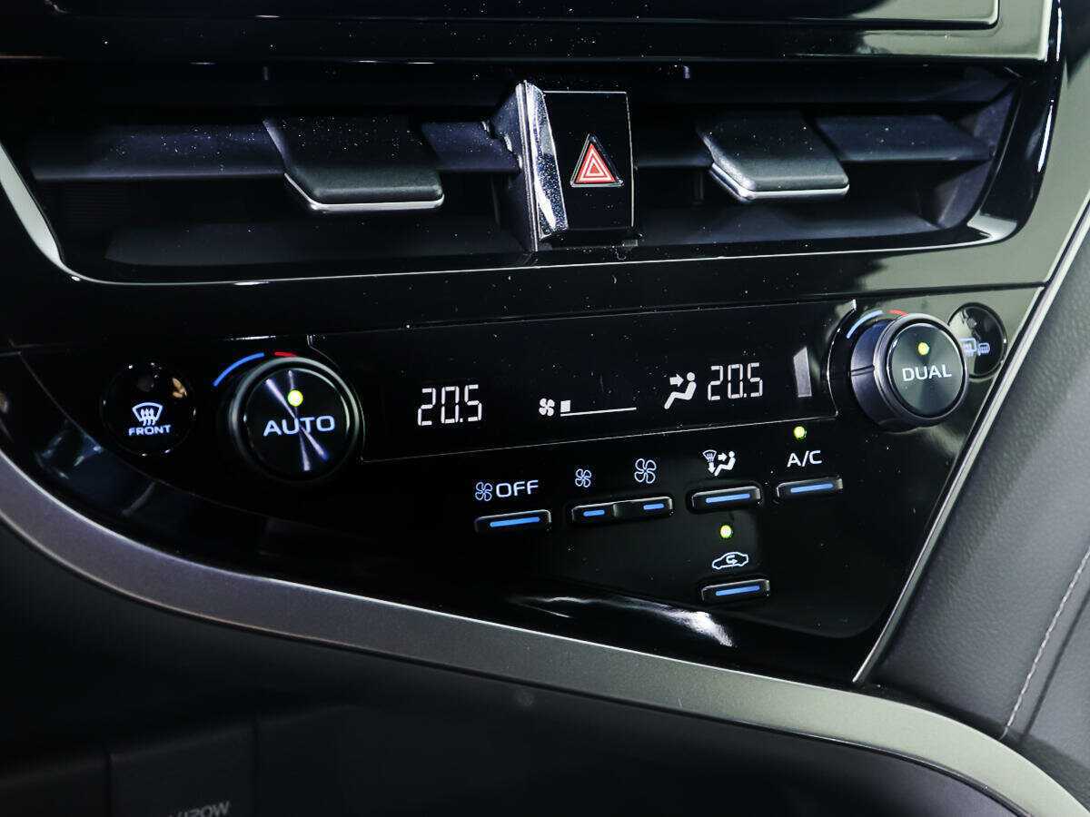 Toyota Camry, 2022 Фото №15