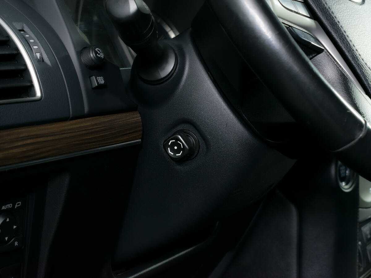 Toyota Land Cruiser Prado, 2018 Фото №17