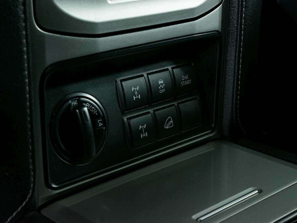 Toyota Land Cruiser Prado, 2018 Фото №22