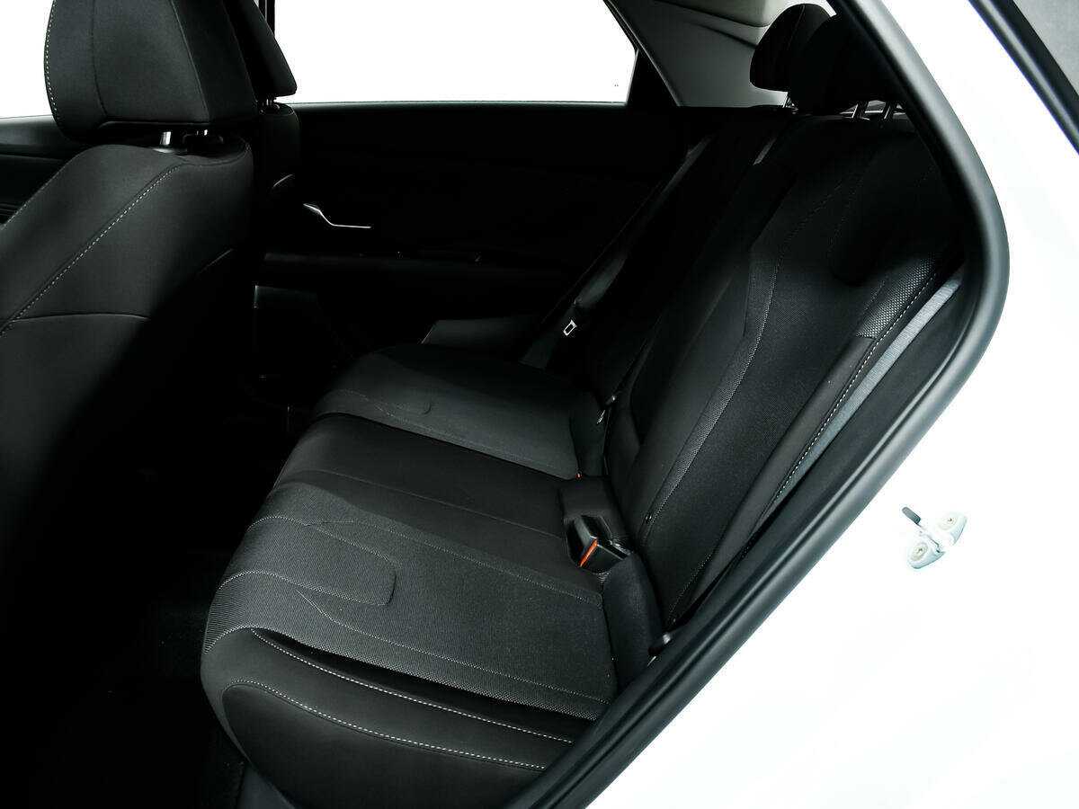 Hyundai Elantra, 2022 Фото №12