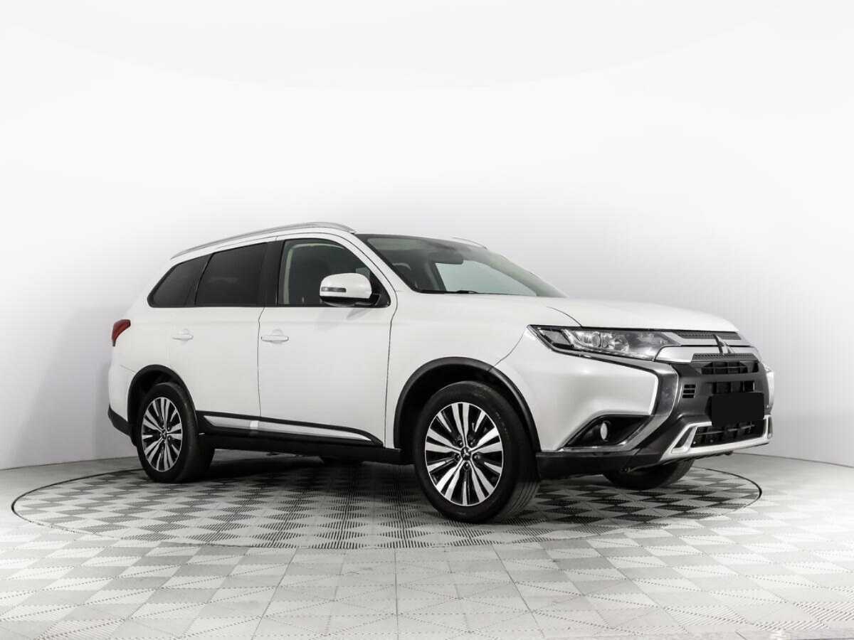 Mitsubishi Outlander, 2020 - 125 783 км. | Фото №3