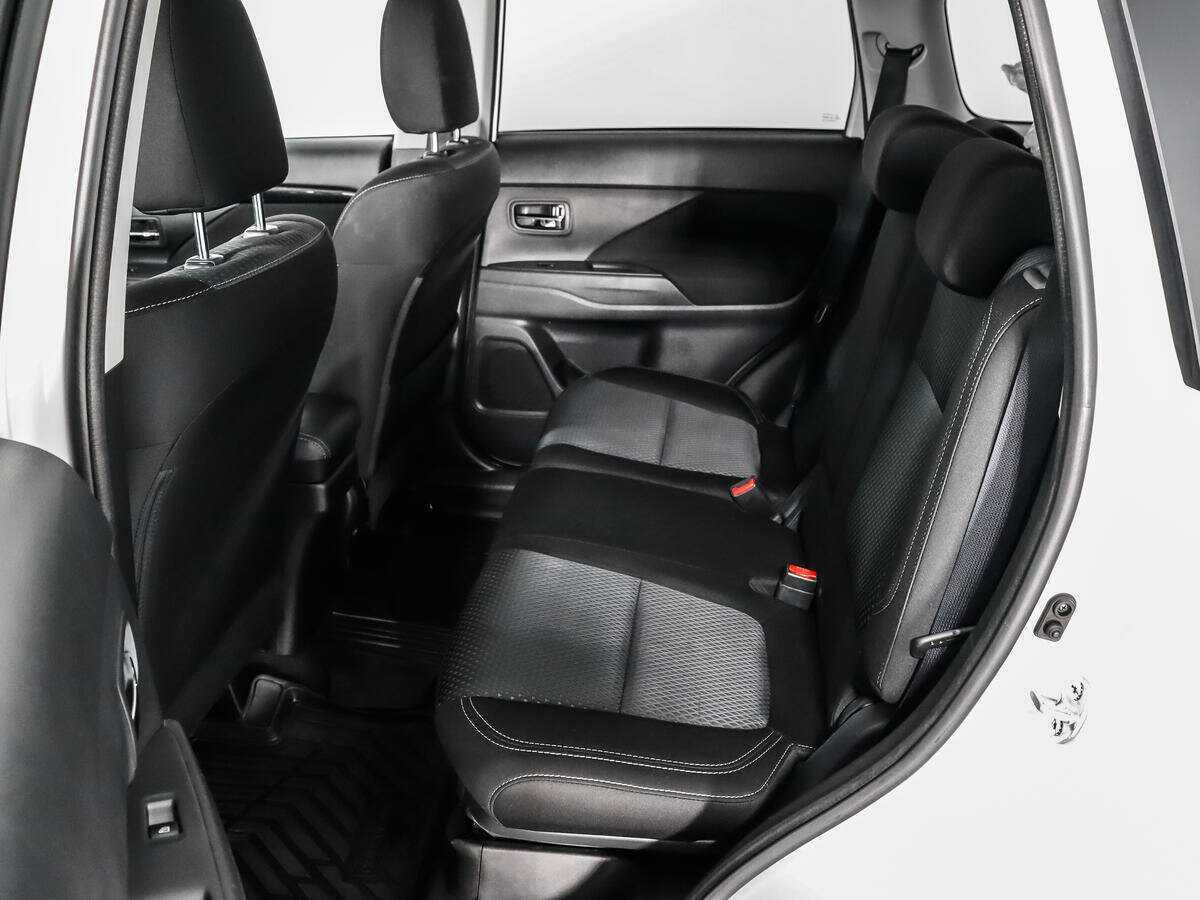 Mitsubishi Outlander, 2020 Фото №11