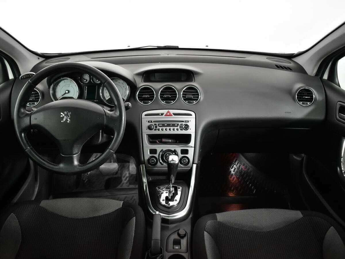 Peugeot 308, 2010 Фото №12