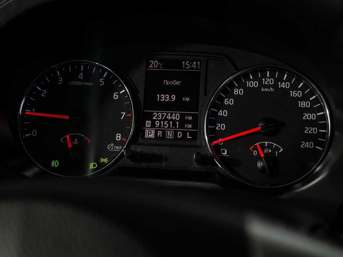 Nissan X-Trail, 2011 Фото №11