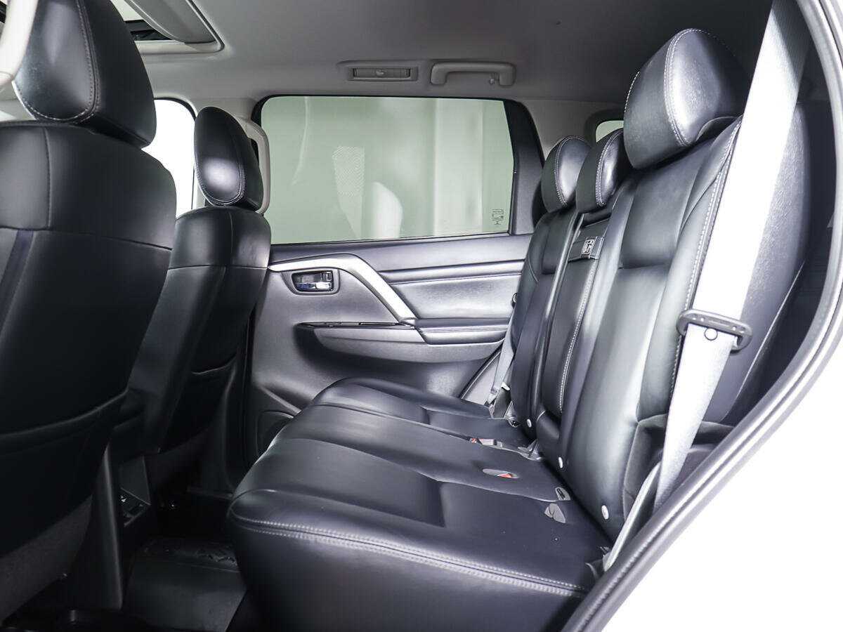 Mitsubishi Pajero Sport, 2020 Фото №10