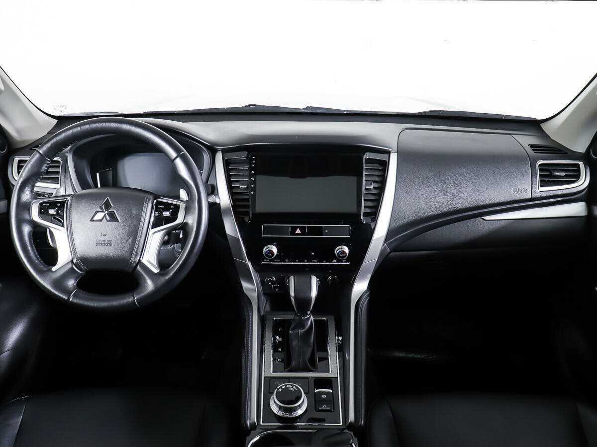 Mitsubishi Pajero Sport, 2020 Фото №12