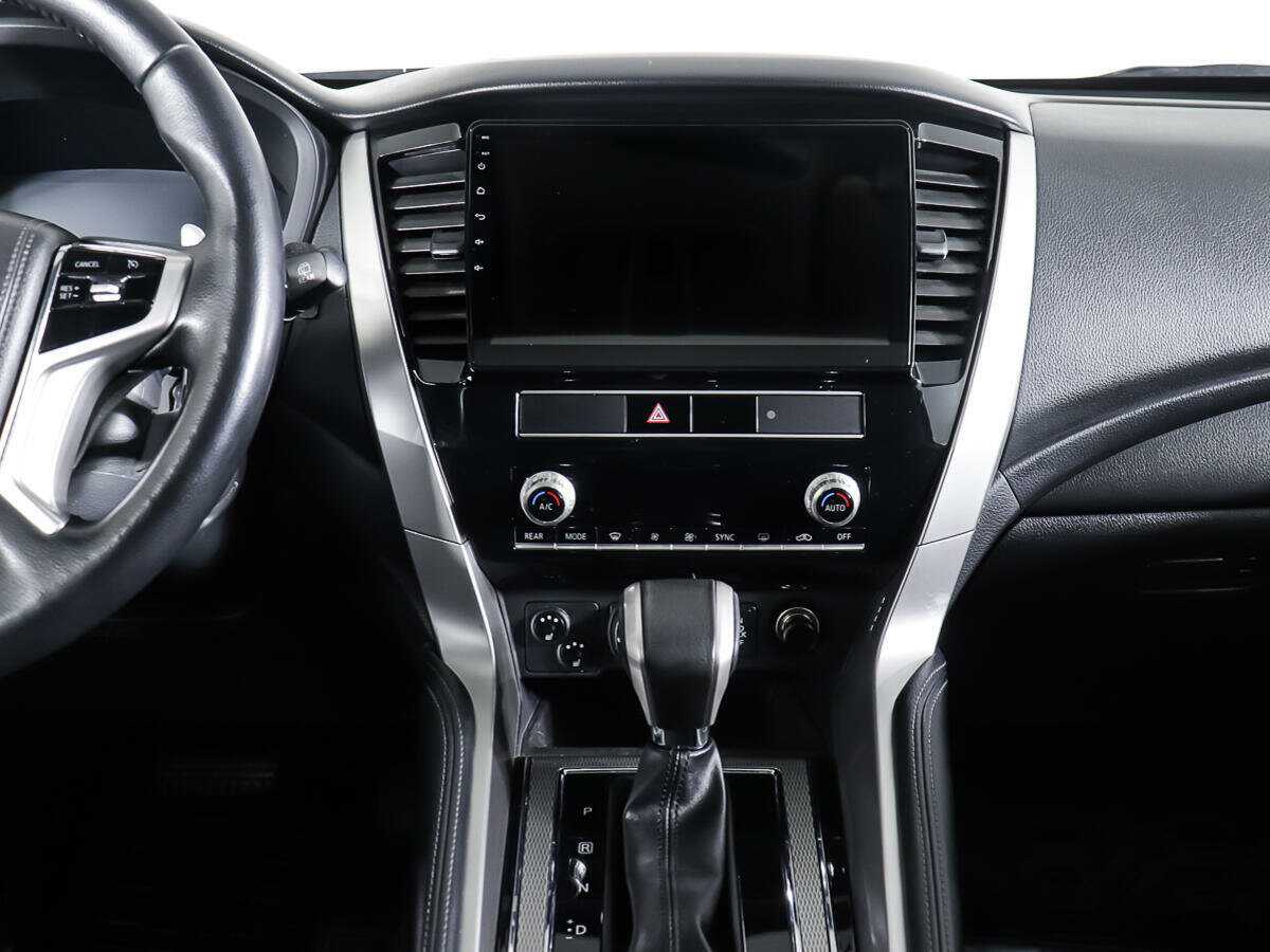 Mitsubishi Pajero Sport, 2020 Фото №13