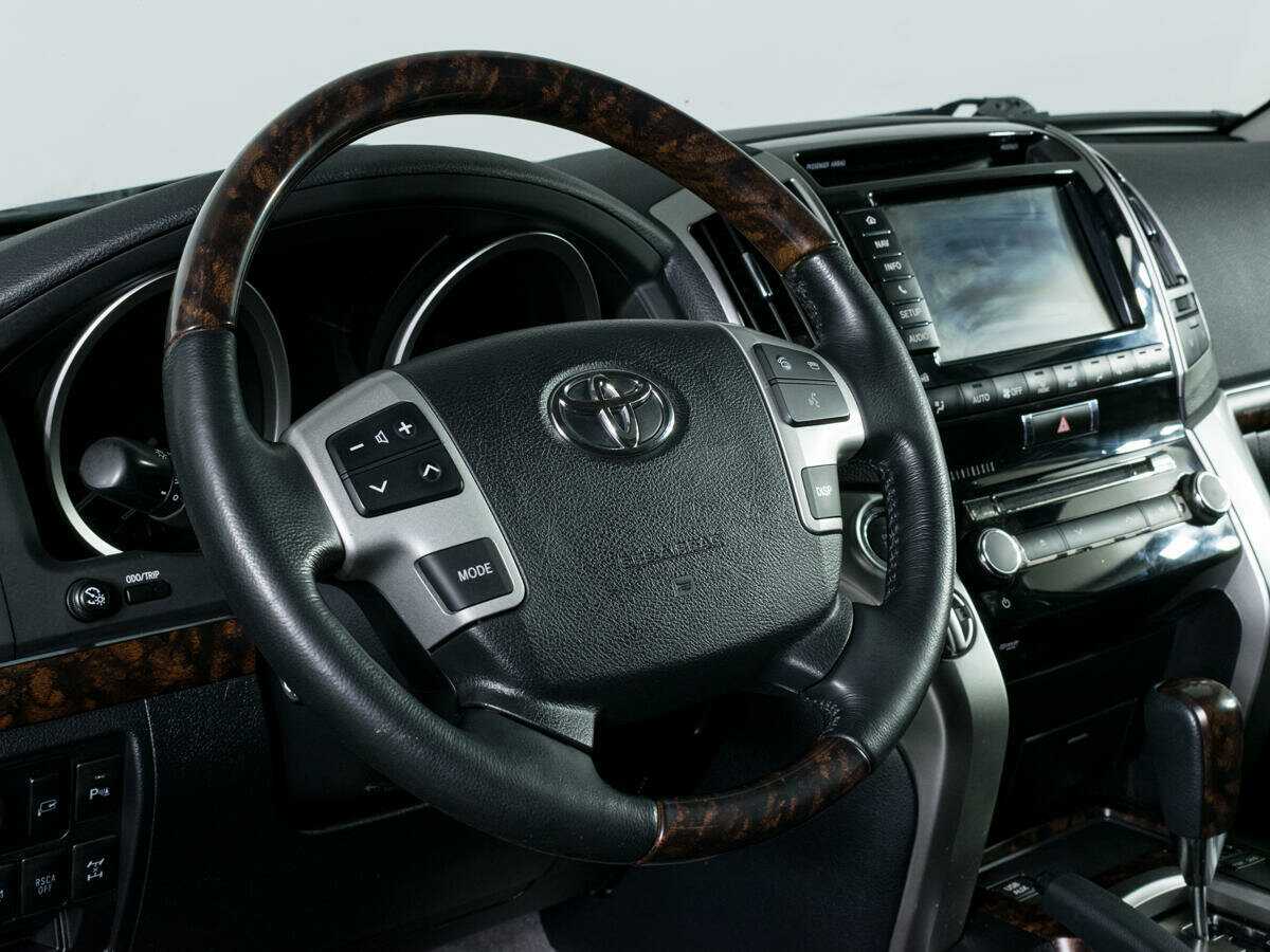 Toyota Land Cruiser, 2013 Фото №17
