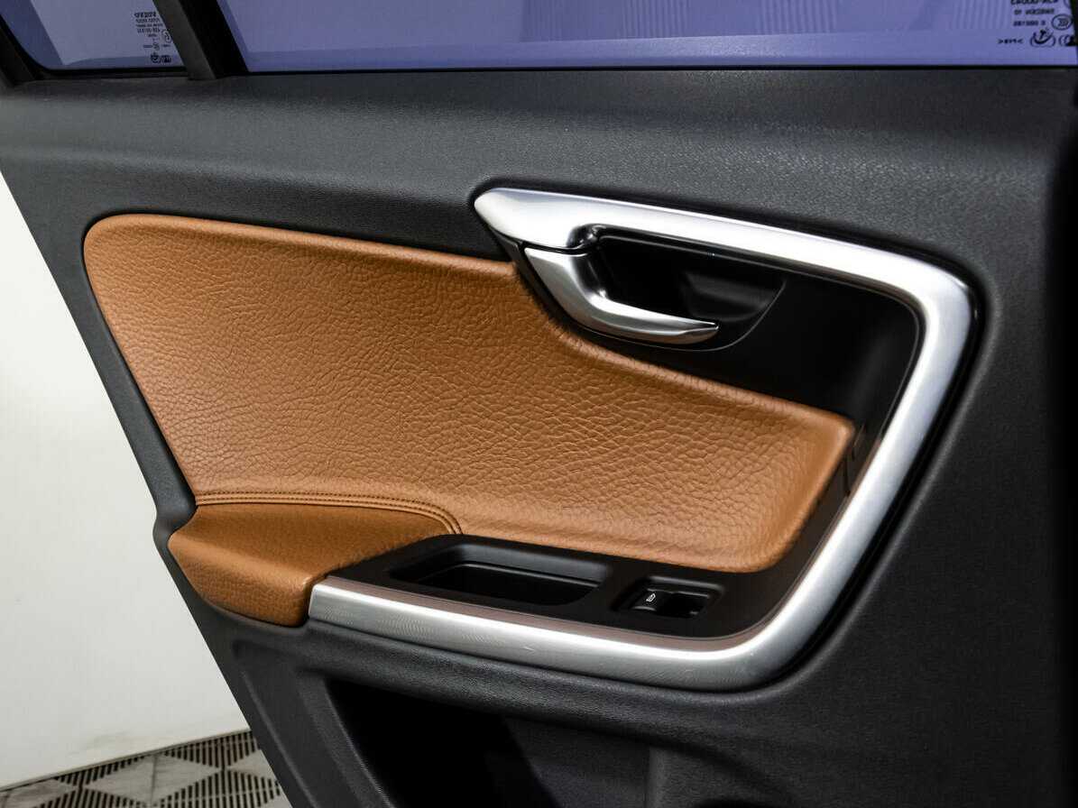 Volvo S60, 2010 Фото №22