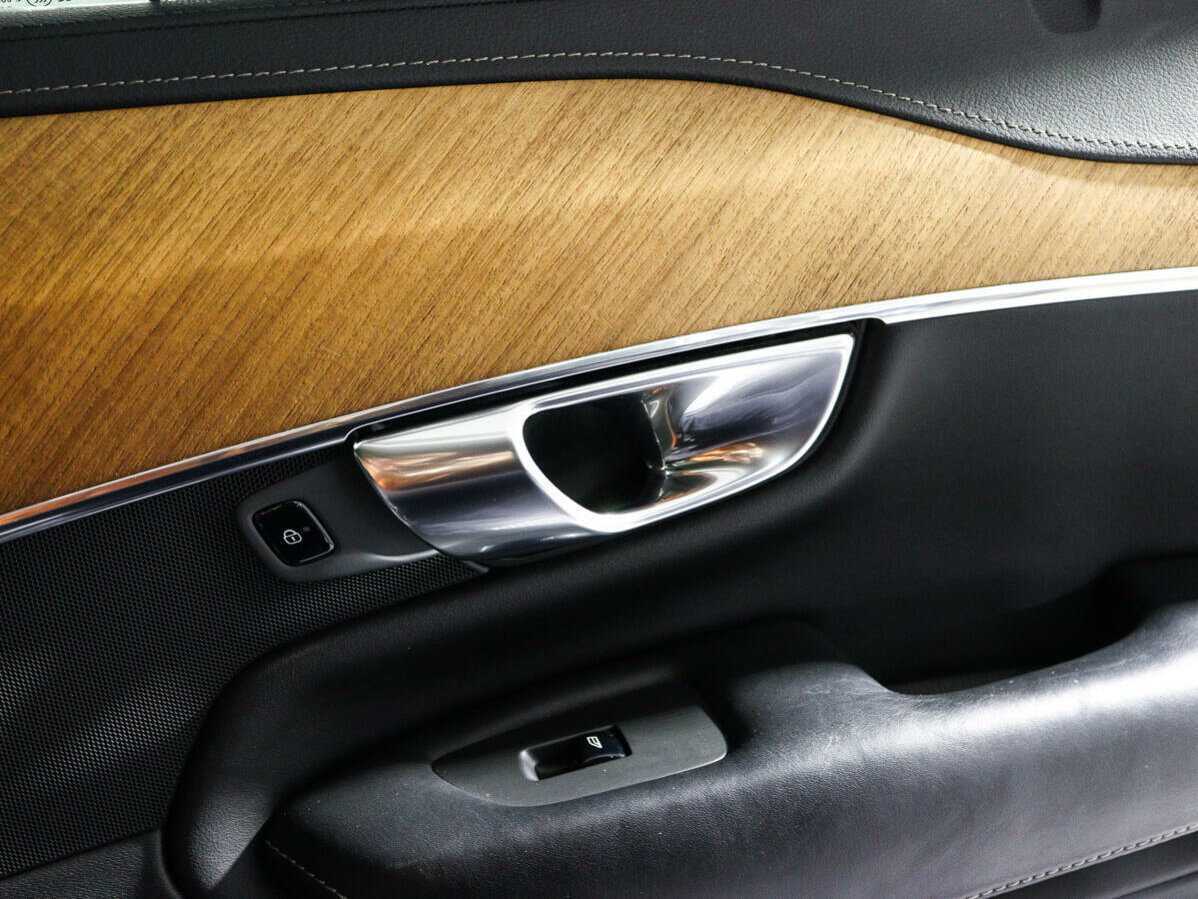 Volvo XC90, 2020 Фото №17
