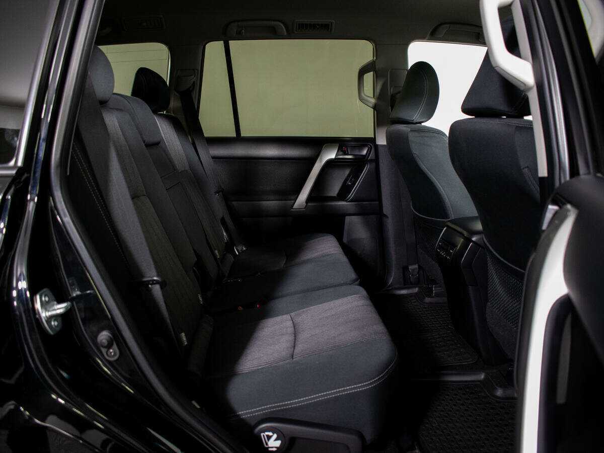 Toyota Land Cruiser Prado, 2018 Фото №10