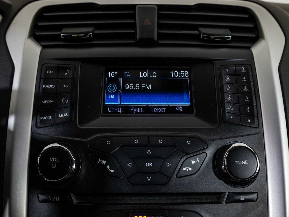 Ford Mondeo, 2015 Фото №10