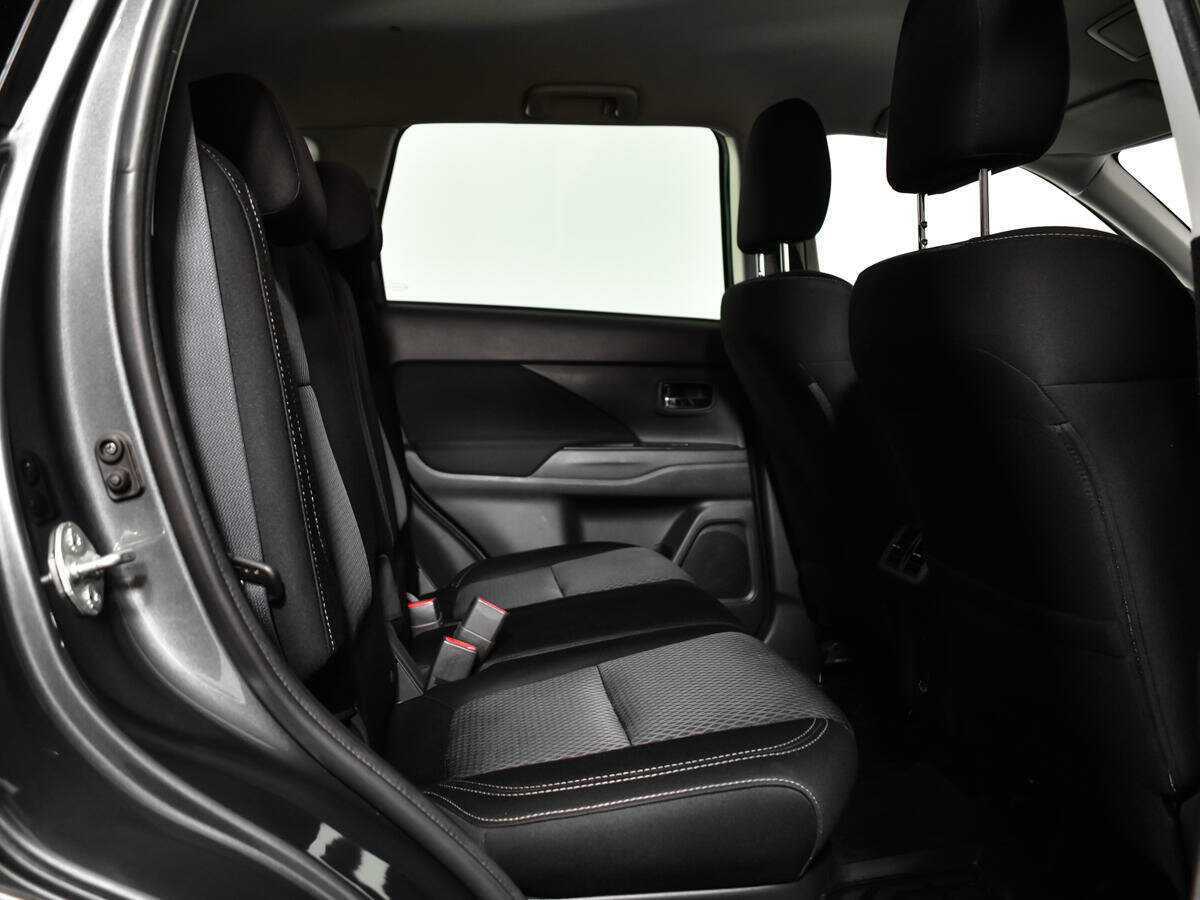 Mitsubishi Outlander, 2020 Фото №10