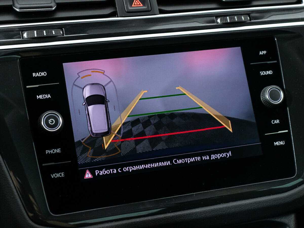 Volkswagen Tiguan, 2018 Фото №15