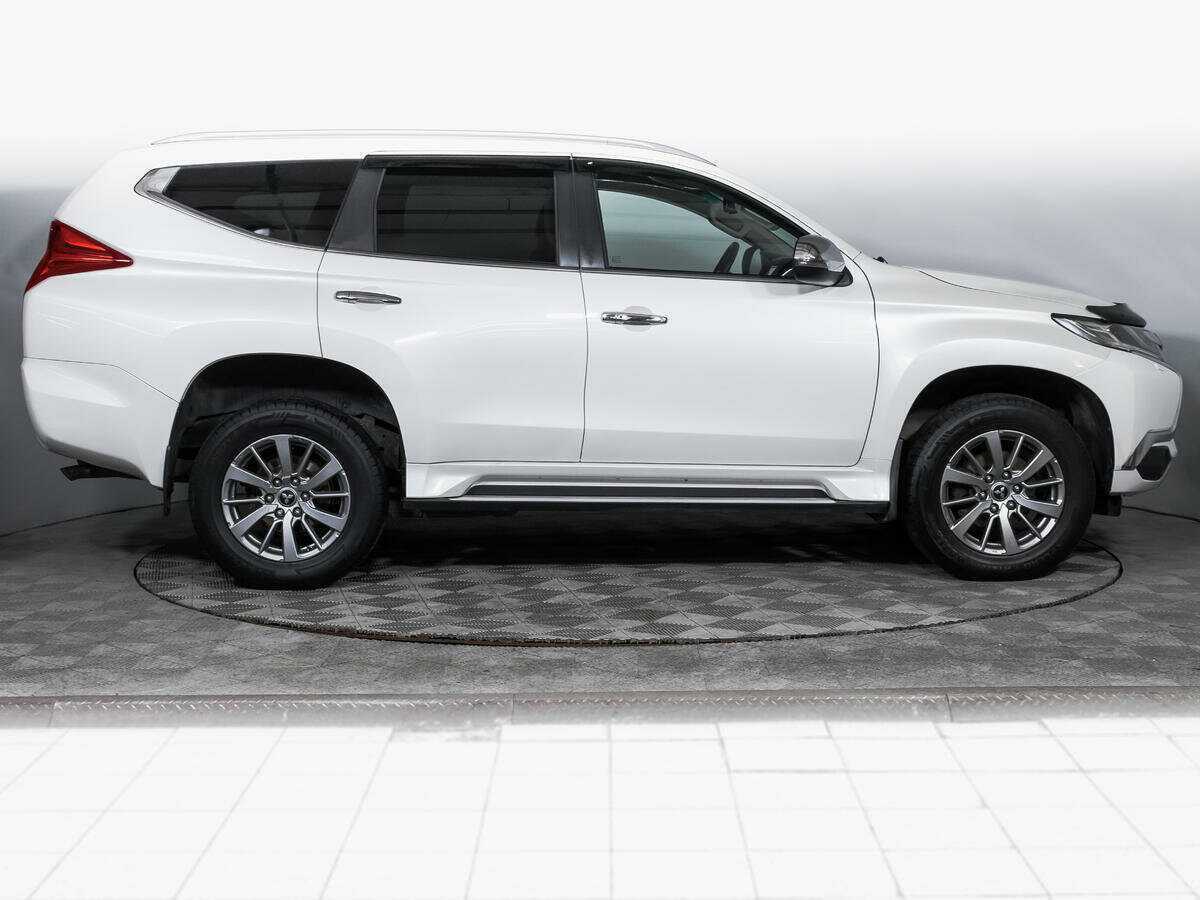 Mitsubishi Pajero Sport, 2018 - 137 547 км. | Фото №4