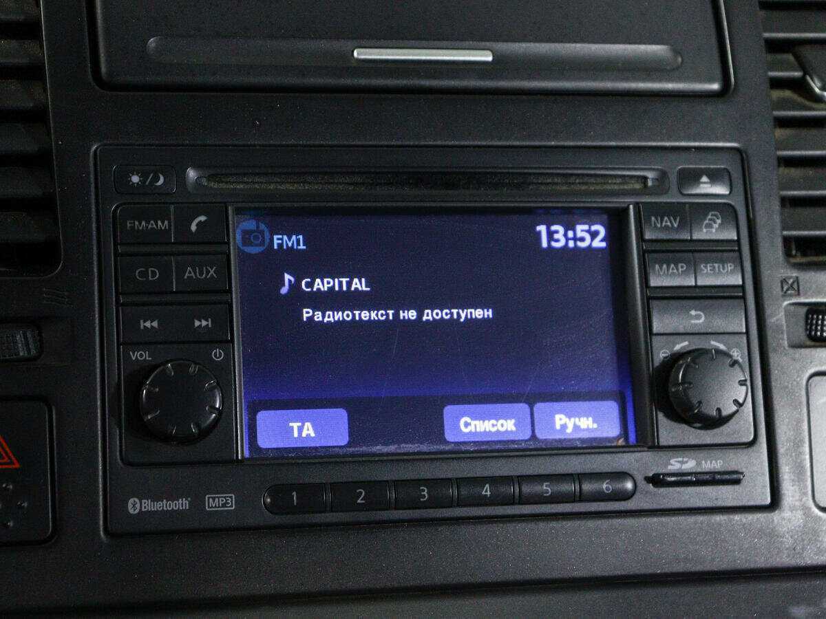 Nissan Tiida, 2011 Фото №19