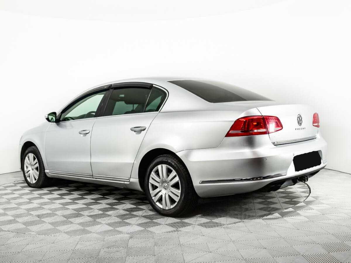 Volkswagen Passat, 2011 - 172 061 км. | Фото №7