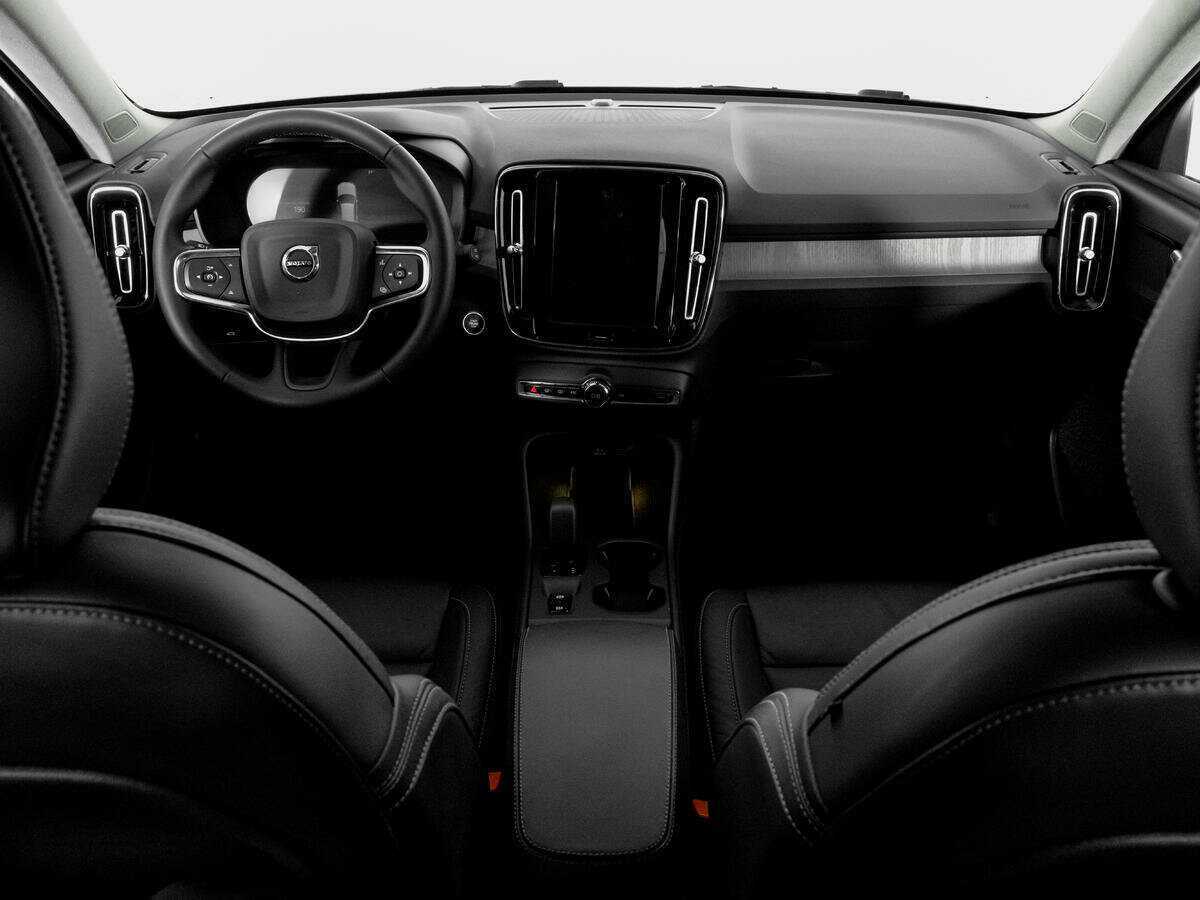 Volvo XC40, 2023 Фото №10