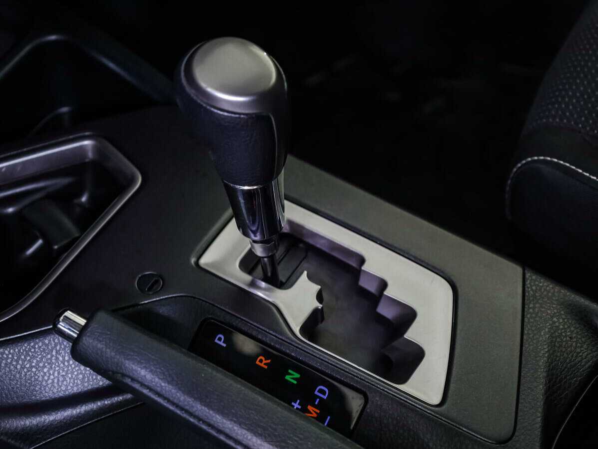 Toyota RAV4, 2015 Фото №15