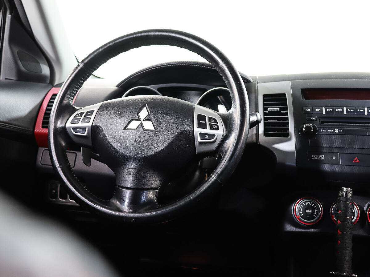 Mitsubishi Outlander, 2011 Фото №13