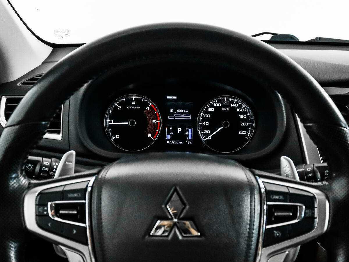 Mitsubishi Pajero Sport, 2020 Фото №17