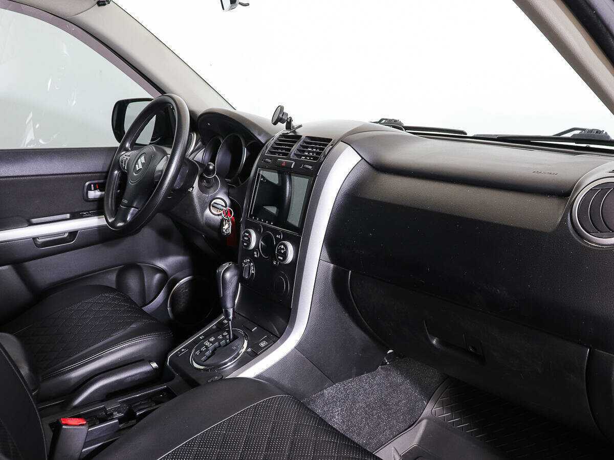 Suzuki Grand Vitara, 2010 Фото №8