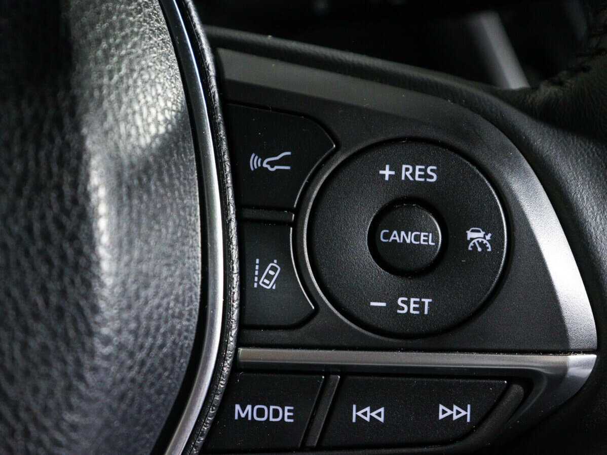 Toyota Camry, 2023 Фото №17