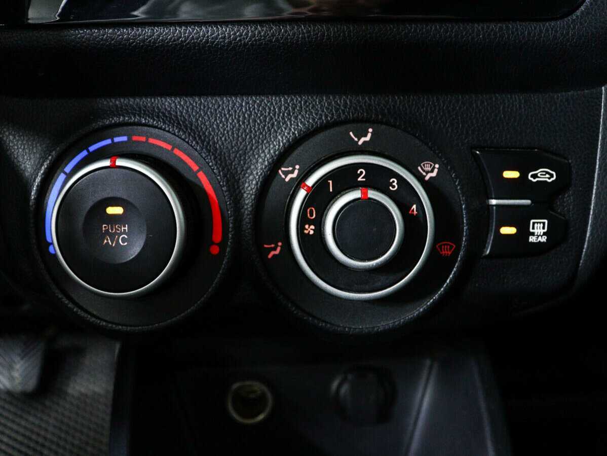 Kia Rio, 2012 Фото №11