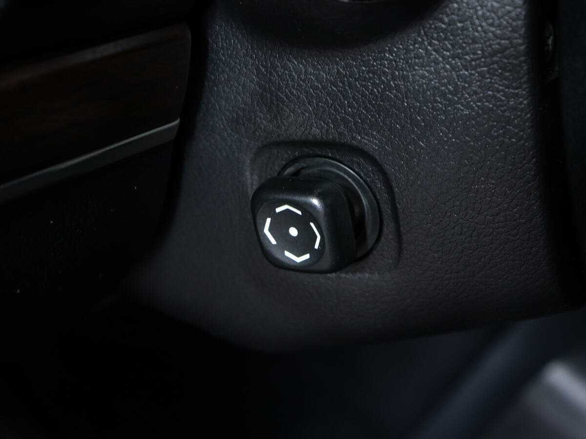 Toyota Land Cruiser, 2018 Фото №23