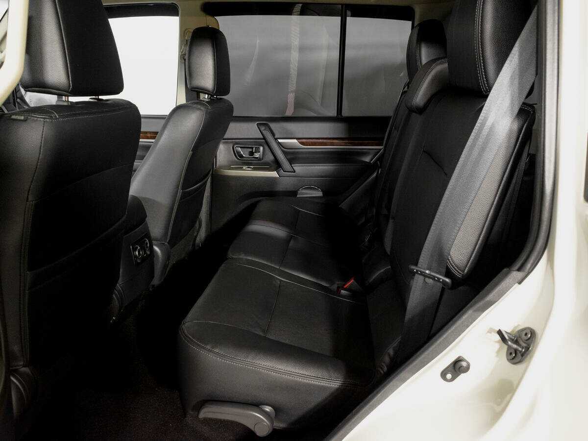 Mitsubishi Pajero, 2021 Фото №10