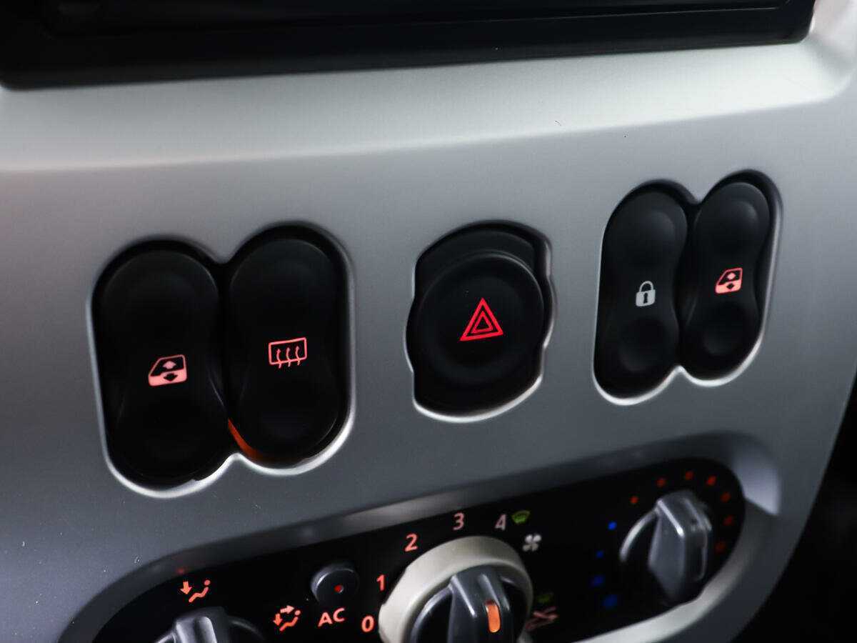 Renault Sandero, 2011 Фото №17