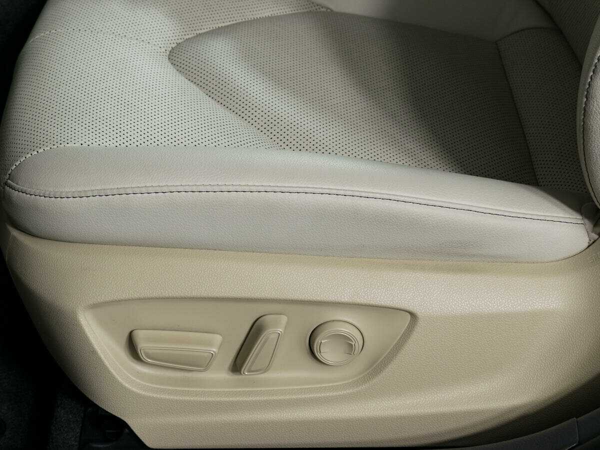 Toyota Camry, 2021 Фото №20