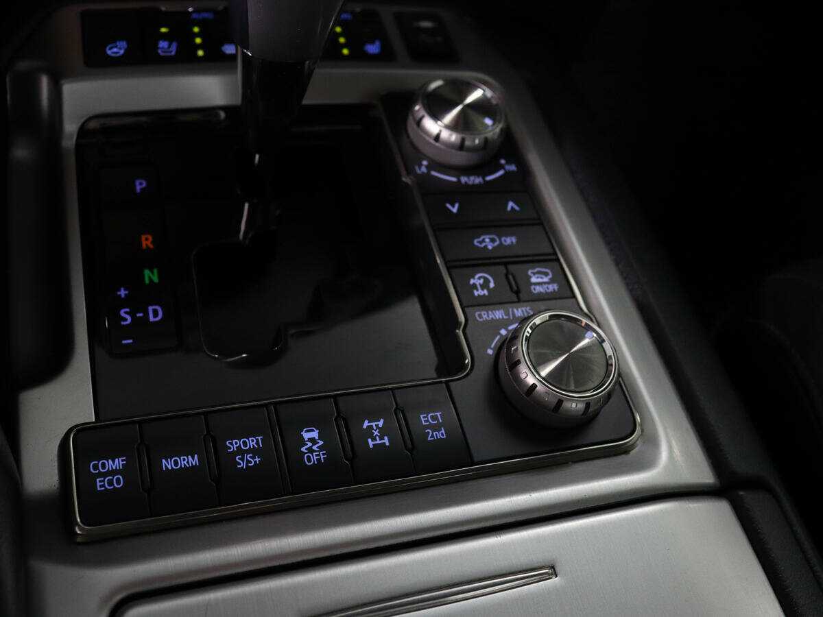 Toyota Land Cruiser, 2019 Фото №17