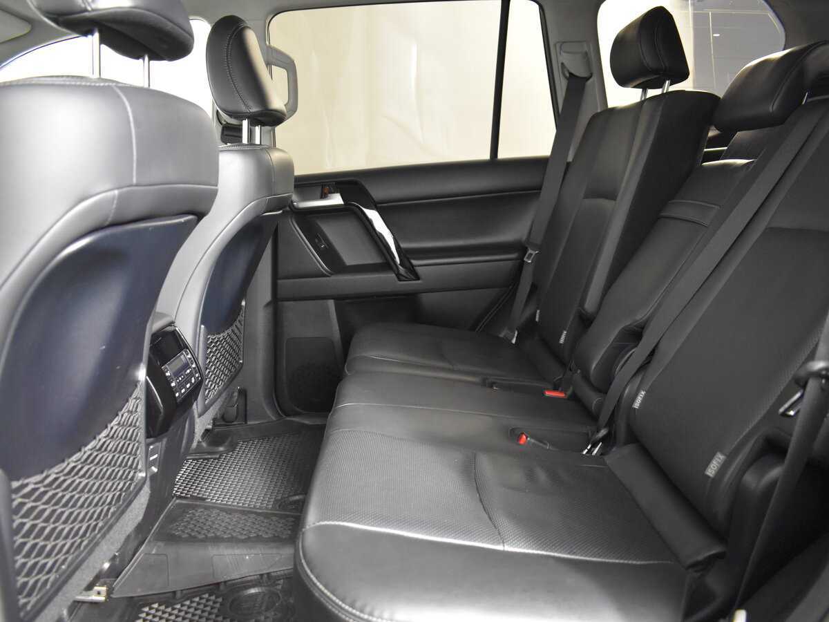 Toyota Land Cruiser Prado, 2020 Фото №7