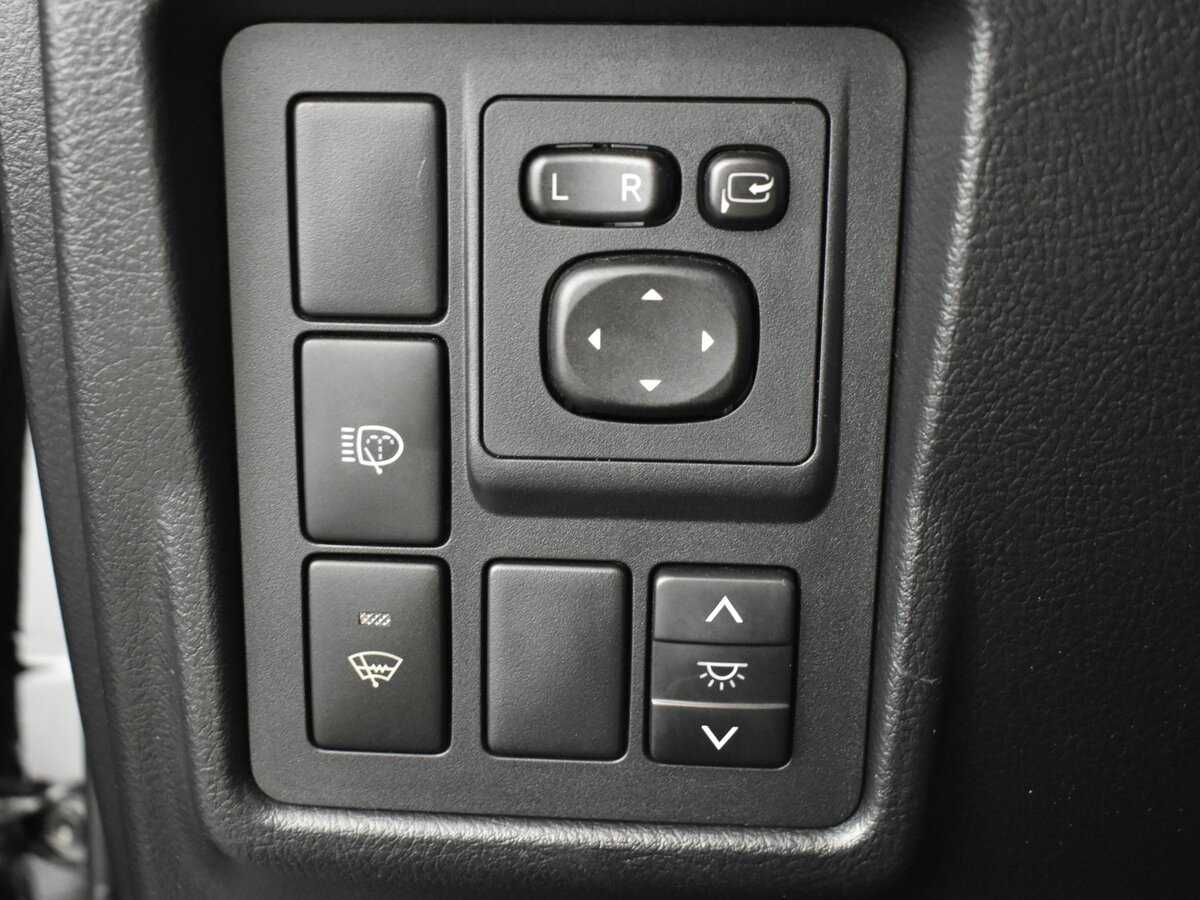 Toyota Land Cruiser Prado, 2010 Фото №10