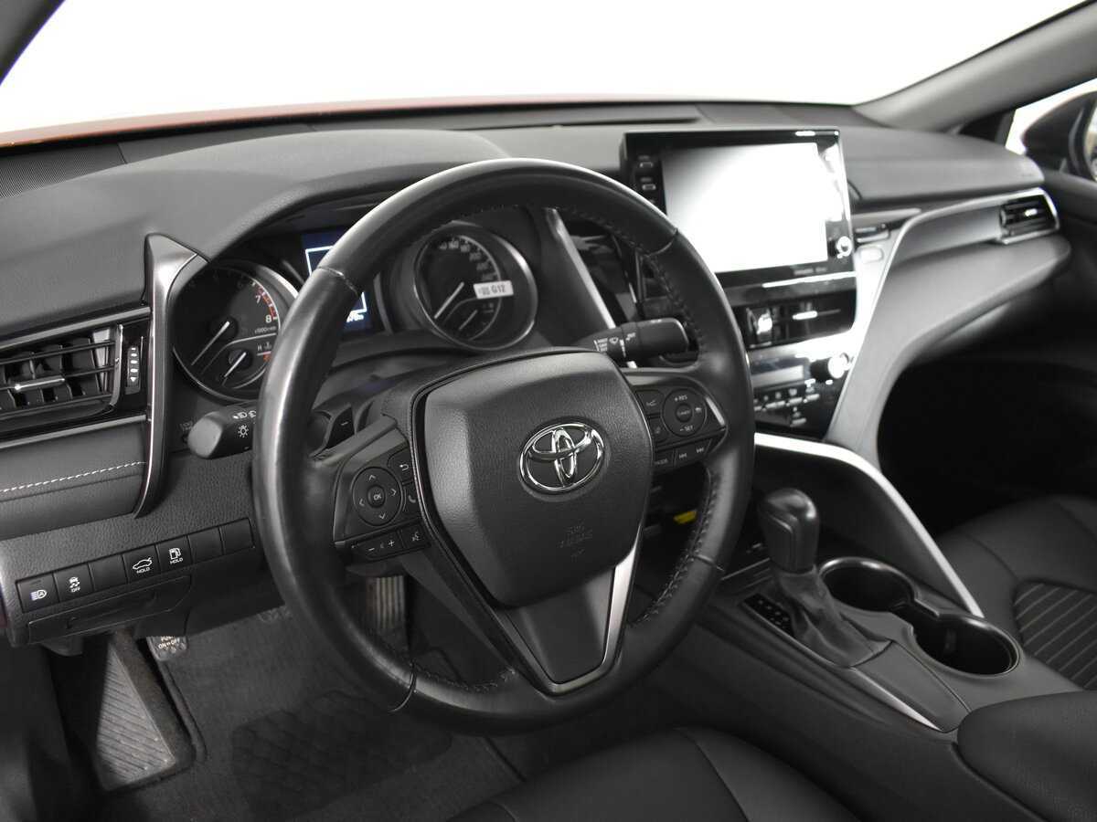 Toyota Camry, 2022 Фото №12