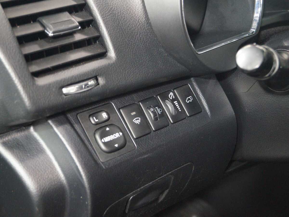 Toyota Highlander, 2011 Фото №17