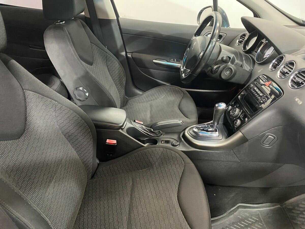 Peugeot 308, 2011 Фото №10