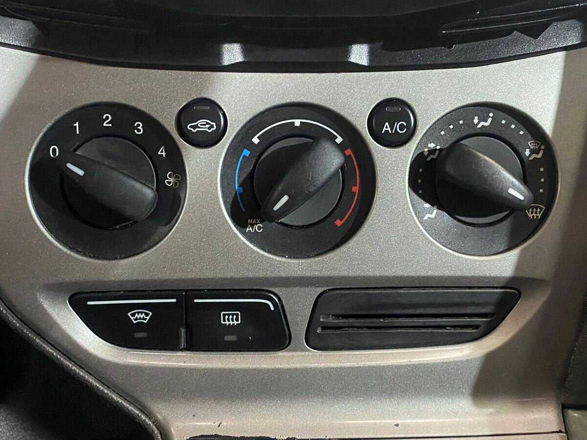 Ford Focus, 2013 Фото №13