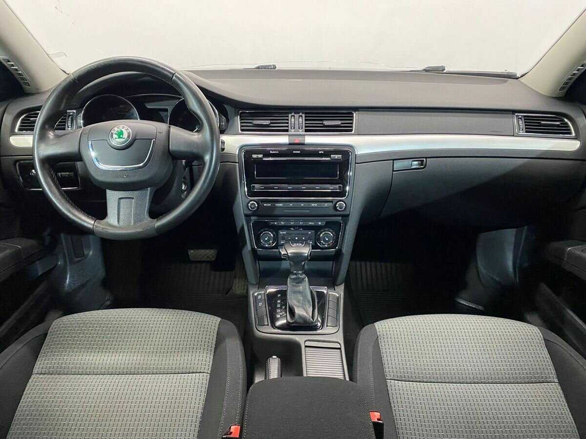 Skoda Superb DSG, 2011 Фото №9