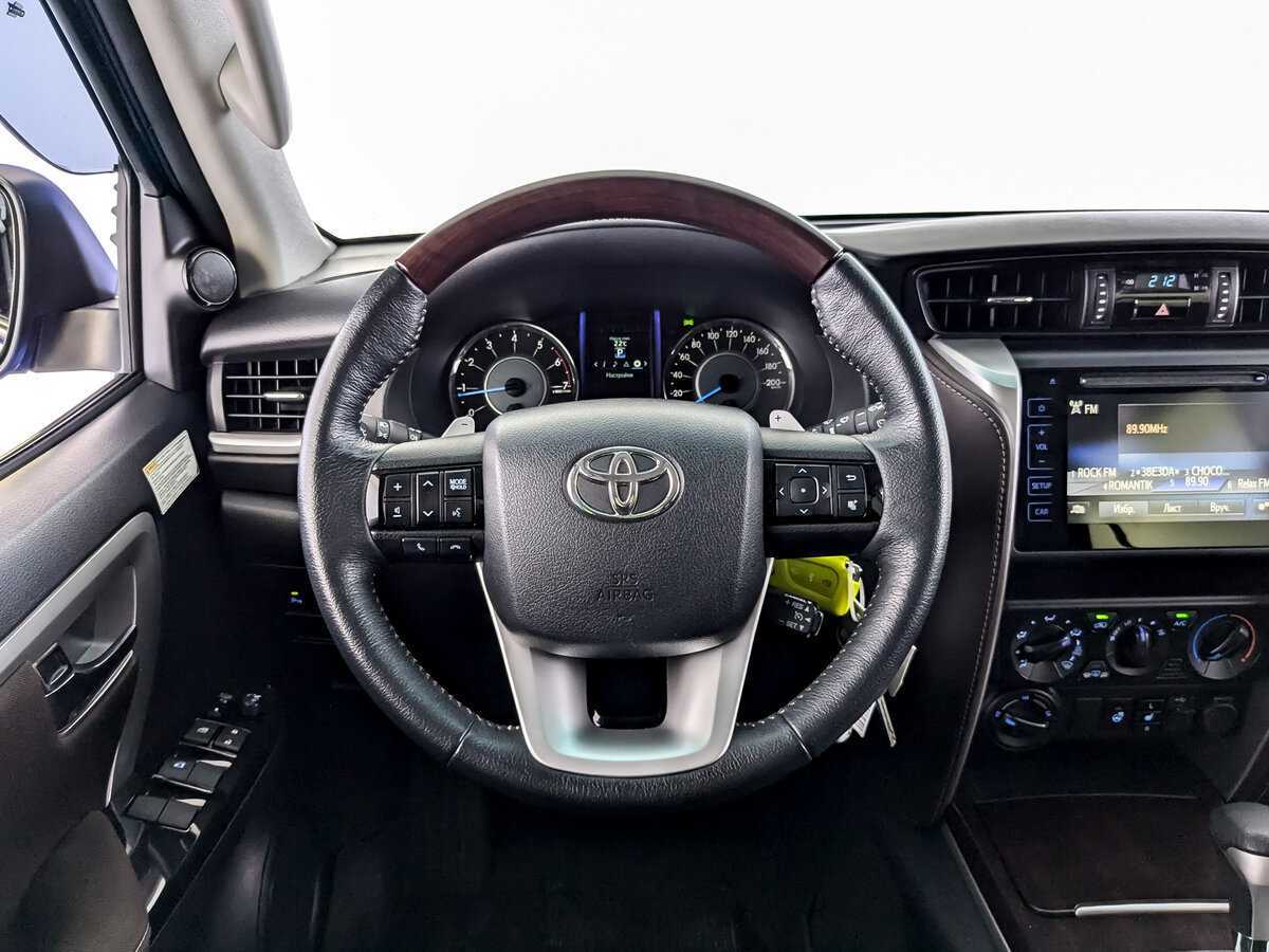 Toyota Fortuner, 2019 Фото №17