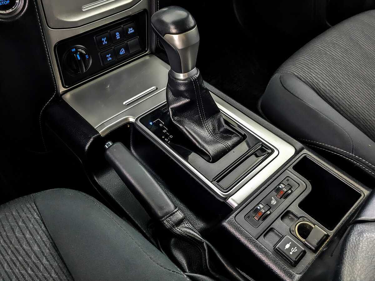 Toyota Land Cruiser Prado, 2019 Фото №22